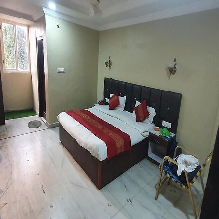 OYO 86154 Hotel Rajshree Akolia Exterior foto
